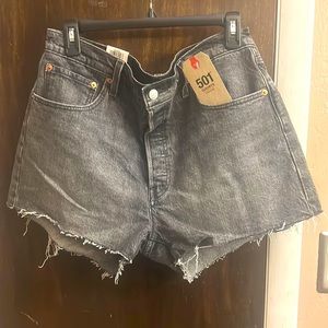 Women’s Levi’s 501 high rise stone wash shorts